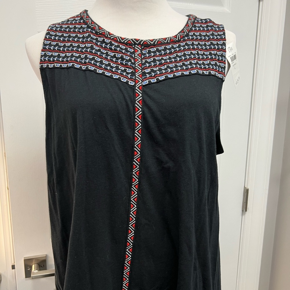 Black Sleeveless Top dipped hem  Embroidered Detail cotton knit J Jill NWT
